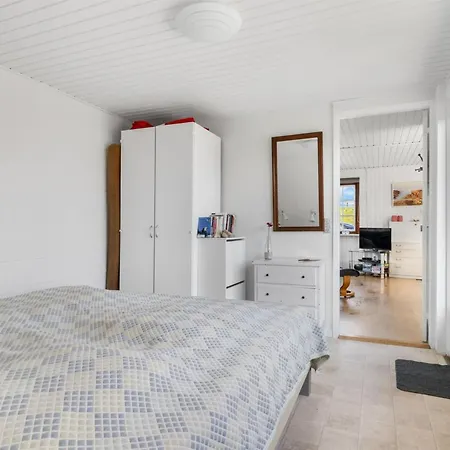 Neea - 40m From The Sea By Interhome *